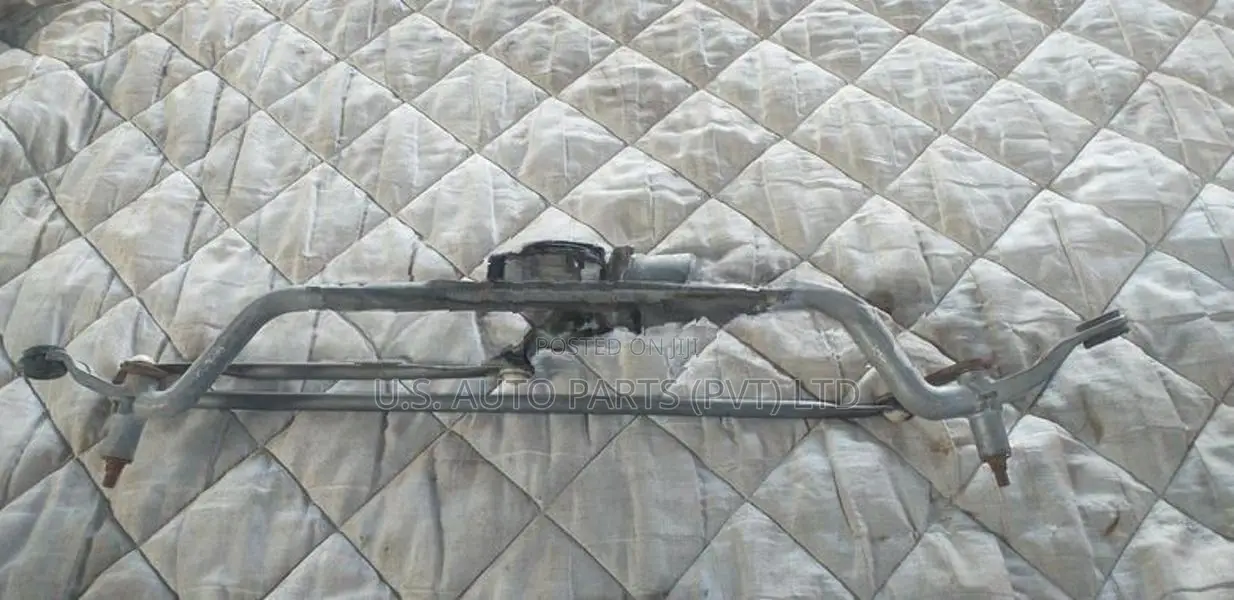 Suzuki Spacia Custom (MK53S) Wiper Arm with Motor