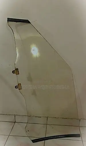Nissan RZ1 Driver's Side Door Glass