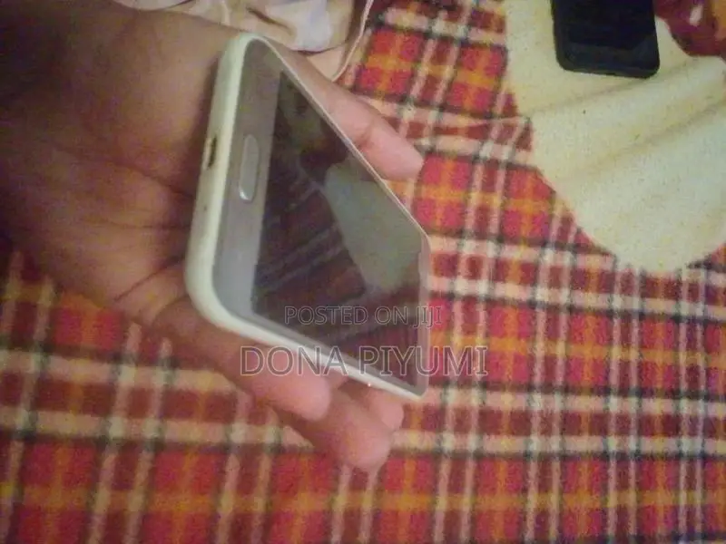 Samsung Galaxy J2 (Used)