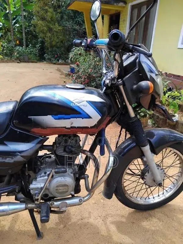 Bajaj CT100 2011