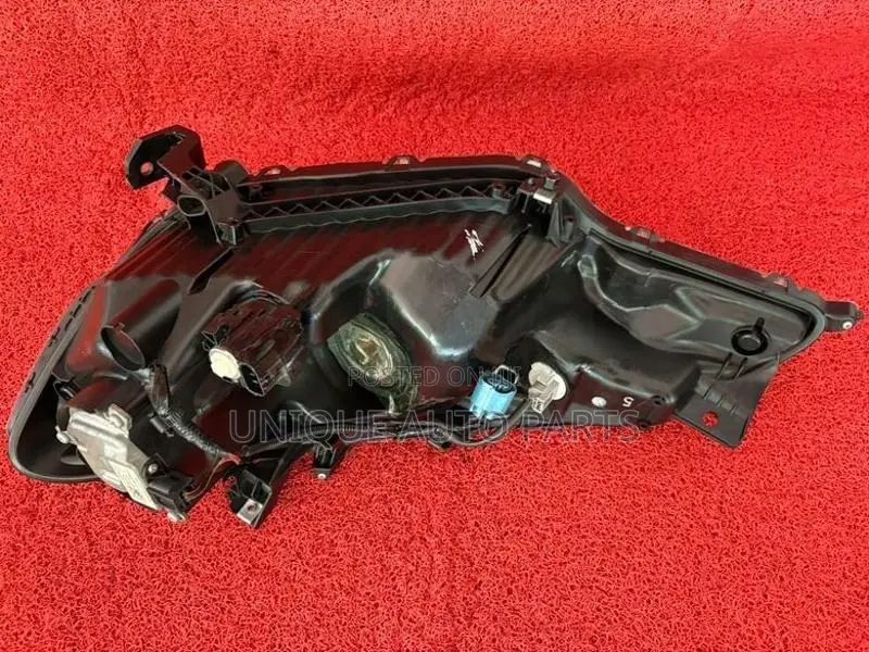 Honda Fit GP 5 Head Light