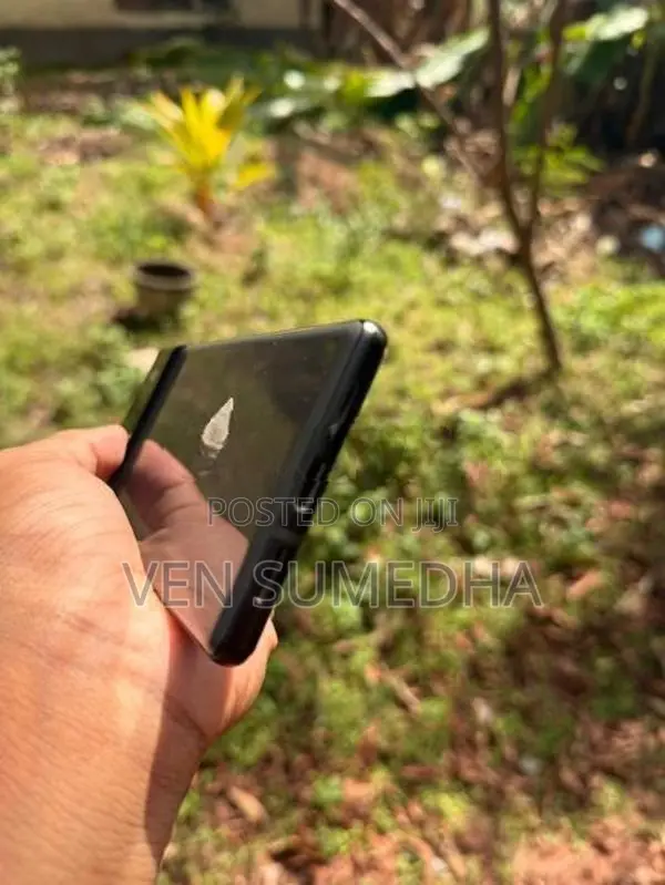 Google Pixel 6 (Used)