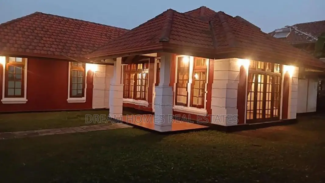 Furnished Villa Corner House for Sale – Millennium City