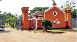 Furnished Villa Corner House for Sale – Millennium City