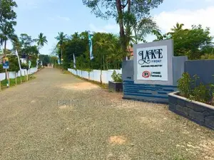 Land for Sale in Near Makawita Lake