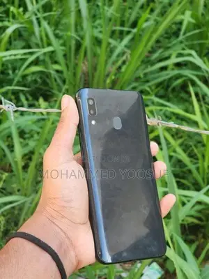 Samsung Galaxy A20 (Used)
