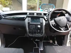Mahindra KUV 100 2025