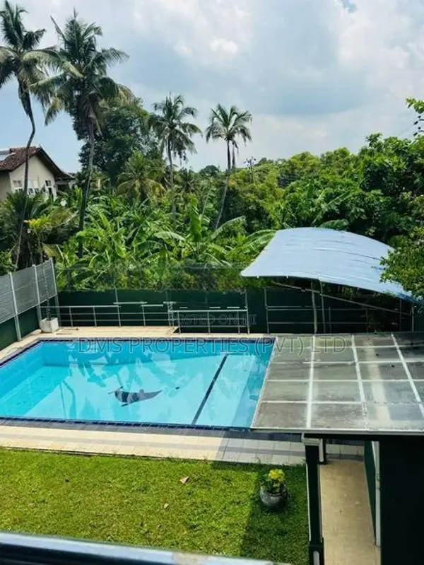 luxury House For Sale | Battaramulla 6 Bed room