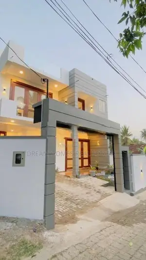Ultra-Luxury 4-Bedroom Modern Home with Rooftop Garden Athurugiriya