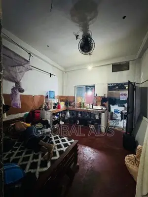 Shop with Room for Rent in Malabe