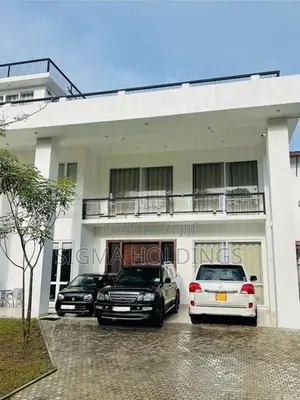 Piliyandala Super Luxury 3 Storied Spaces Elegant House