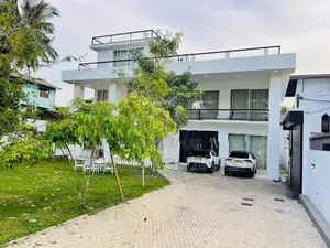 Piliyandala Super Luxury 3 Storied Spaces Elegant House