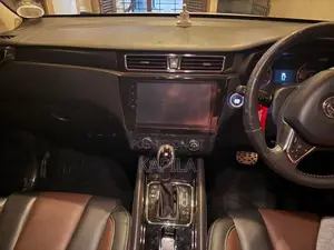 DFSK Glory 580 Luxury 2021