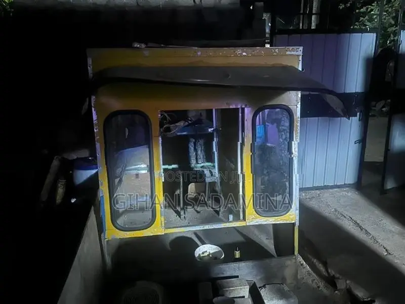 Three Wheel Chum Paan Body
