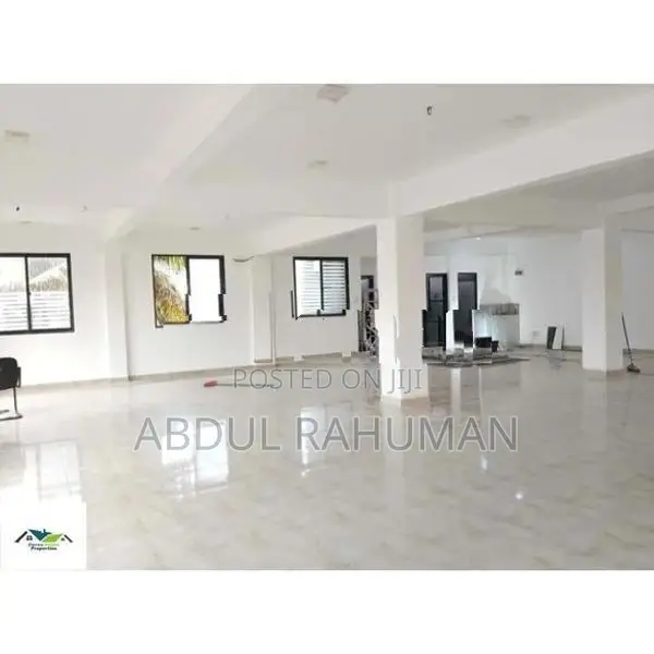 No Car Park 3Story Commercial Building Wellawatta