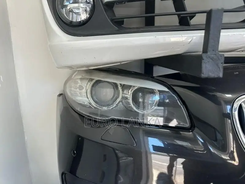 BMW 520d F10 Head Lights