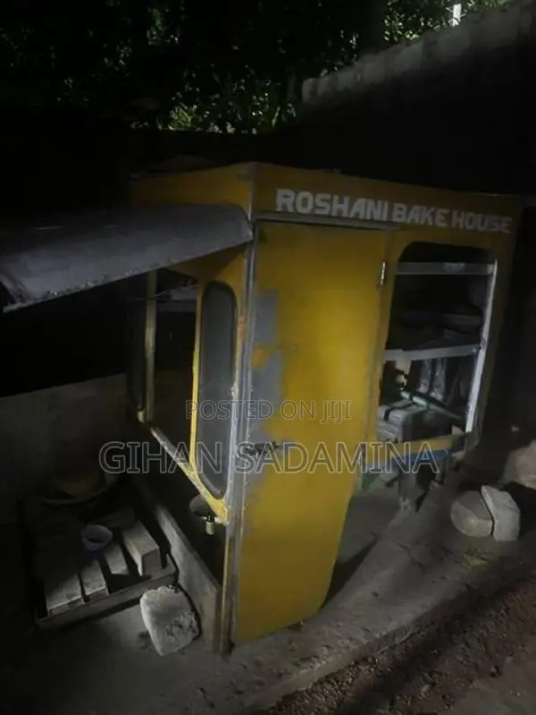 Three Wheel Chum Paan Body