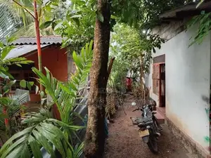 නිවස සහිත ඉඩම විකිණීමට - හංවැල්ල
