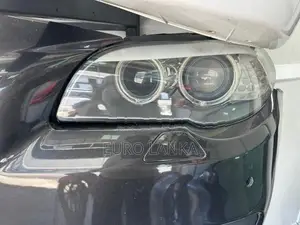 BMW 520d F10 Head Lights