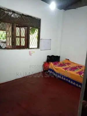 නිවස සහිත ඉඩම විකිණීමට - හංවැල්ල