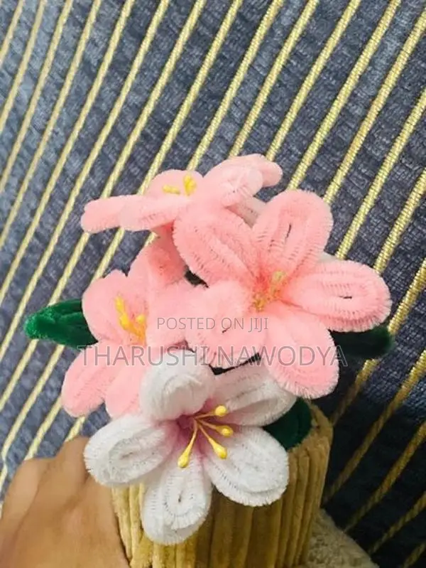 Handmade Pipe Cleaner Flower Vase