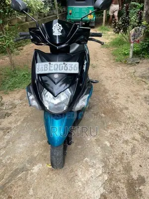 Yamaha Ray 2016