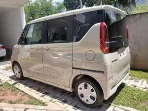 Mitsubishi eK Space 2025