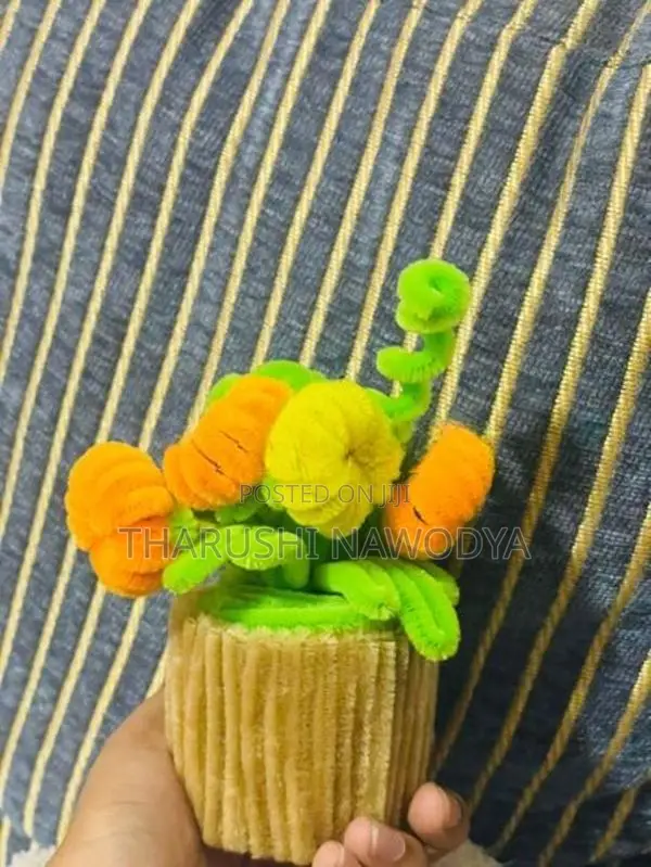 Handmade Pipe Cleaner Flower Vase