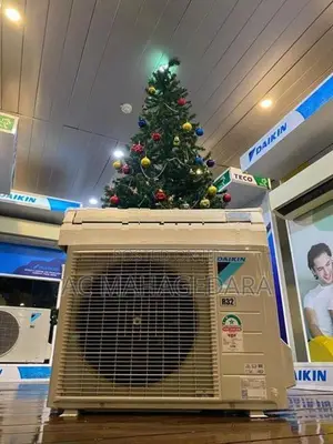 9000 Btu Daikin Non Inverter Brand New Air Conditioner