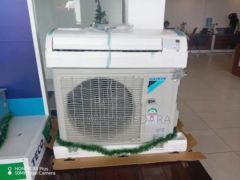 9000 Btu Daikin Non Inverter Brand New Air Conditioner