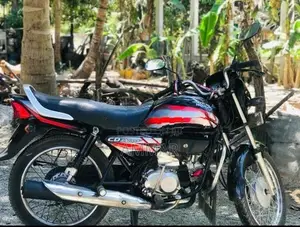 Hero HF Deluxe 2012