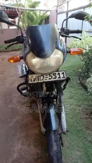 Bajaj Discover 2005
