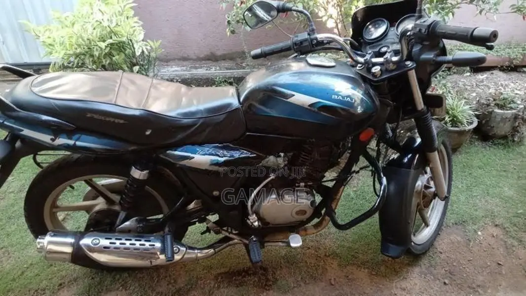 Bajaj Discover 2005