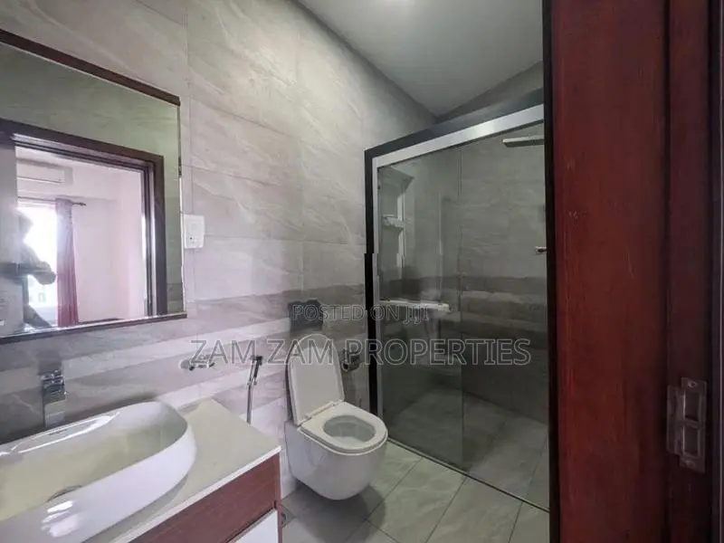 Luxury Apartment For Sale In Inner Flower Road Colombo 03