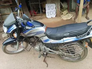 TVS Victor 2004