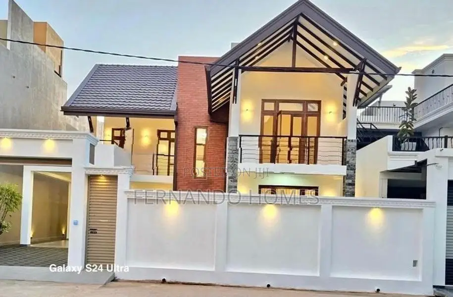 Super Luxury Brand New 4 Bed Rooms Upstairs House For Sale In Negombo