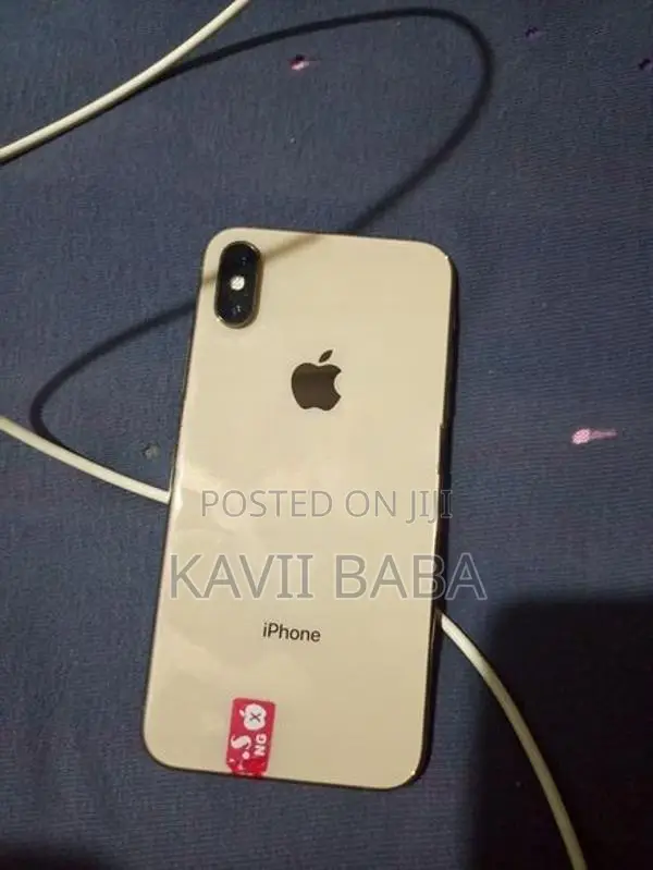 Apple iPhone XS (Used)