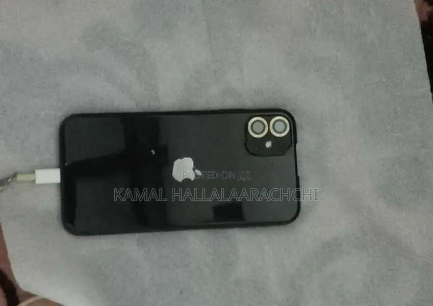Apple iPhone 11 (Used)