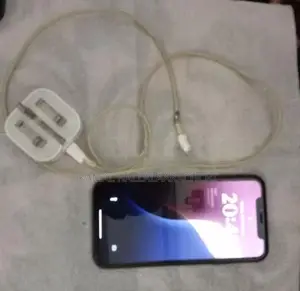 Apple iPhone 11 (Used)