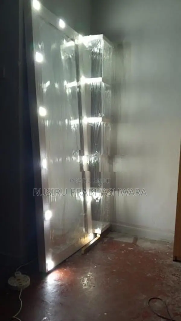 Dressing Mirror Table