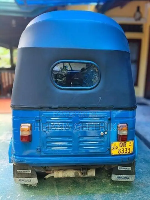 Bajaj RE 2009