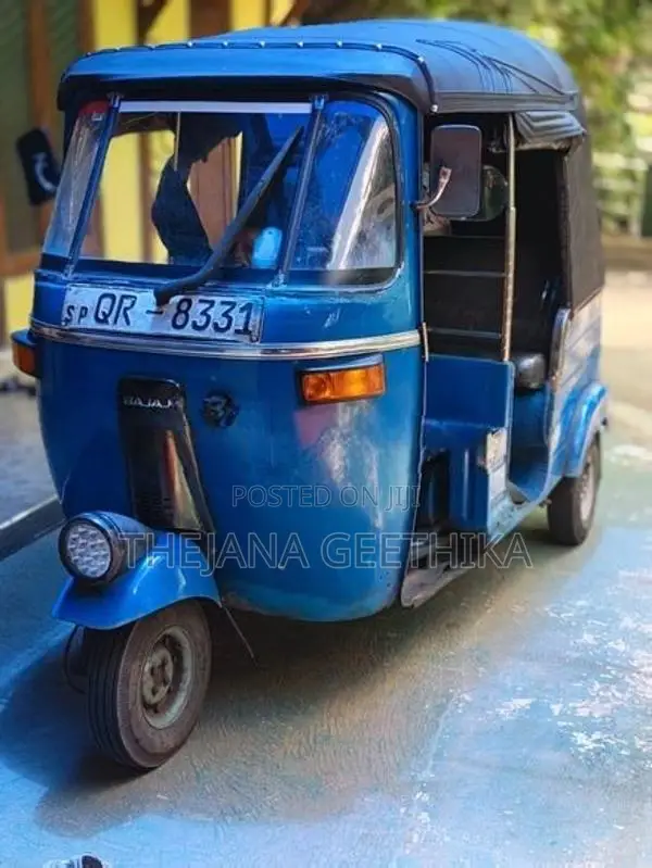 Bajaj RE 2009