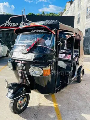 Bajaj RE 2011