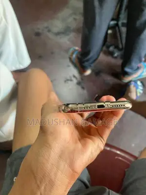 Apple iPhone 11 Pro (Used)