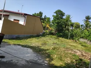 Thalawathugoda 8 Perch Land for Sale