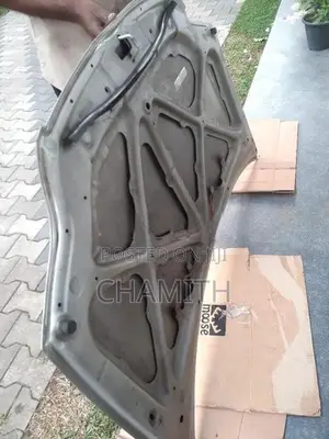 Corolla 121 Bonnet