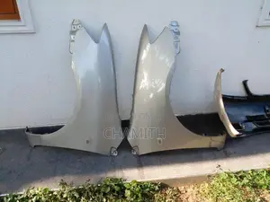 Corolla 121 Bonnet