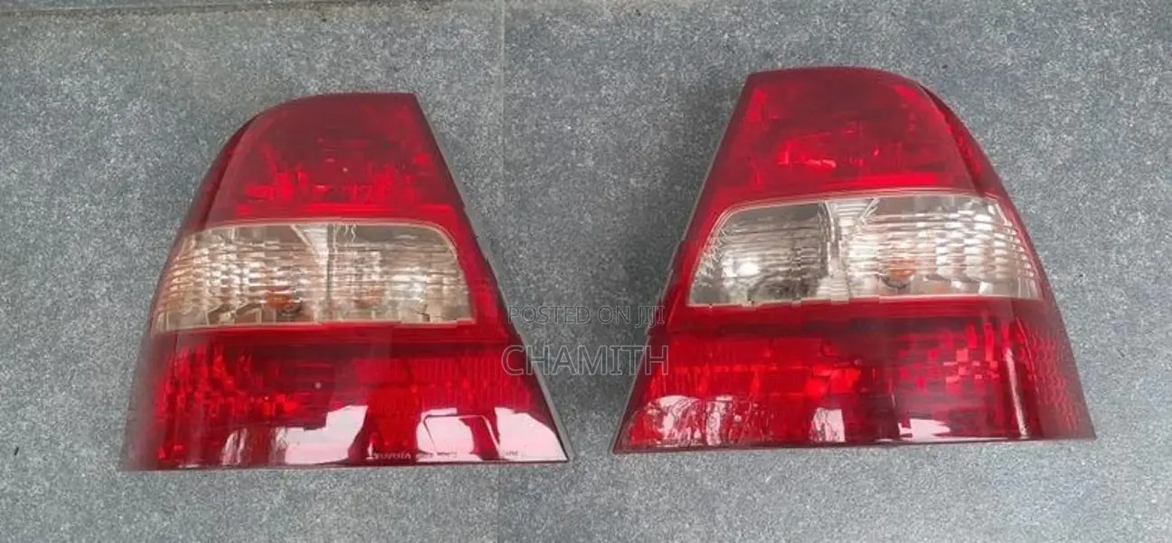 Corolla 121 Bonnet