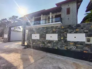 අලුතින්ම ඉදිකරන ලද වටිනා දෙමහල් නිවස මත්තෙගොඩ නගරයෙන් විකිනී(19iehne7)