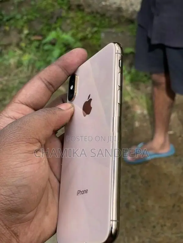 Apple iPhone XS 256GB (Used)